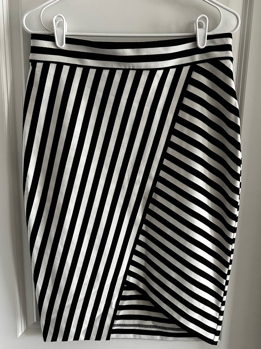 NWT! Express Black and White Striped Pencil Skirt